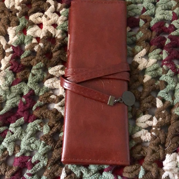 Twilight 3 fold pouch - Picture 3 of 8